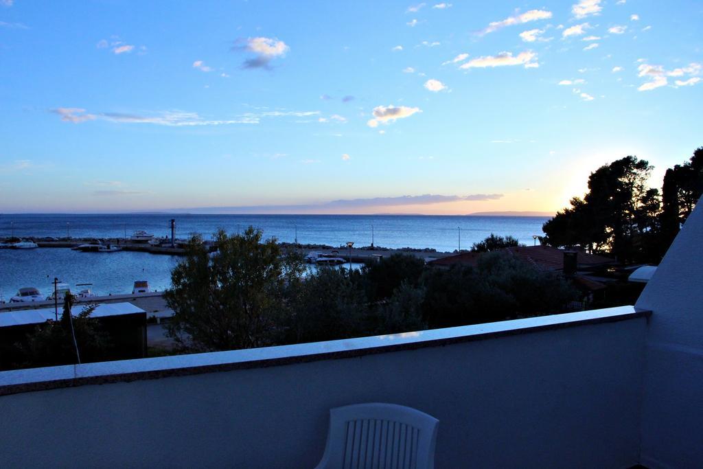 Apartments By The Sea Semy Novalja Ruang foto